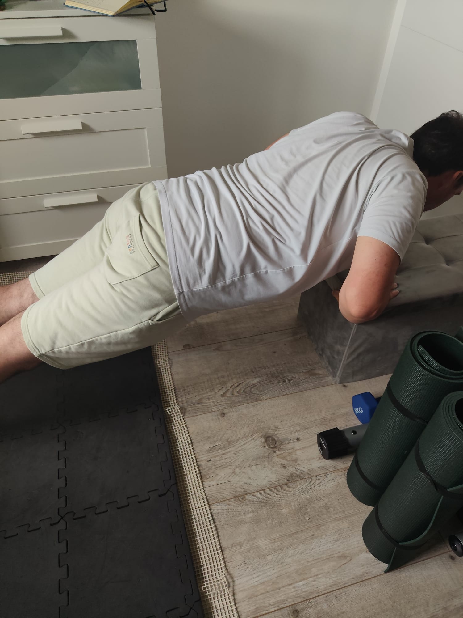 Travail de gainage et de renforcement pendant la séance